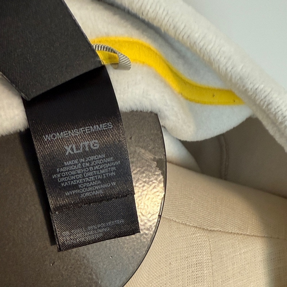The North Face Women's Agave Jacket in Light Gray Yellow Size XL - Picture 2 of 7